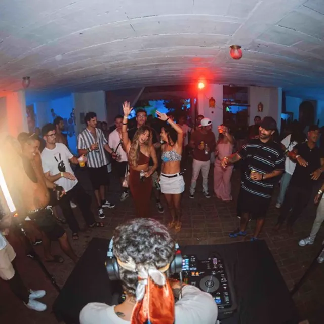 Capa do set MADRE no Good Trip Music